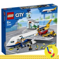 LEGO CITY 60262 Passenger Airplane