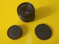 Haiou 64 海鷗牌 58mm f2 標準鏡頭。 Minolta MD 接環，現代數碼機身如/Sony NEX, Fujifilm, 可以用到， 亦可以用在早期 Minolta  菲林 SLR 反光機， 通常海鷗相機全是連 58/2 標準鏡賣。表現好過蘇聯鏡 Helios 44 翻版 Zeiss 58/2 Biotar Copy， 亦有打風散景現象。 因中國當年上海相機，海鷗雙鏡機和其他鏡頭很多都會選用東德蔡司玻璃， 所以比蘇聯製造的表現更好， 因為蘇聯是自己製造玻璃的，QC 質素亦沒有保證