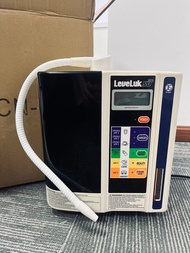 Enagic LeveLuk SD501 鹼性離子水機Enagic（Kangen Leveluk）SD501電解水機 還原水機、水素水、富氫水機 機身完好。功能良好 99新 有盒