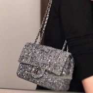 🩷 香奈兒CHANEL包包 24P灰色閃片mini classic flap