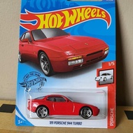 Hotwheels 89 Porsche 944 Turbo RedOriginal