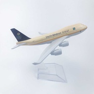 16CM Alloy Airplane Model Saudi Air 747 Airlines Gift Sales Airplane