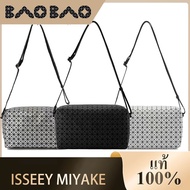 Bangkok delivery BAOBAO ISSEY MIYAKE BAG Kuro Saddle Series โต๊ะเคลือบ กระเป๋ากล้องมีซิปปิดกระเป๋าสะ