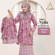 Allure Exclusive Set Baju Kurung Sulam Nylia 2025 Mango 8D Ibu Anak Sedondon