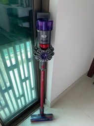 Dyson V8 slim fluffy