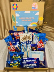 Hampers Snack Box / Snack Gift Box / Hadiah Wisuda / Kado Ulang Tahun / Hadiah Anniversary / kado natal / hadiah tahun baru