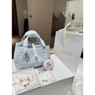 Light Blue Bags Are Too Beautiful Who UnderstandsNew Style Toujours Handbag Bag 26 New Style Toujour
