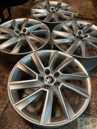 17吋鋁圈 SKODA SCALA 正原廠 近全新拆車鋁圈 真圓無傷無變形 5/100 6.5J ET40