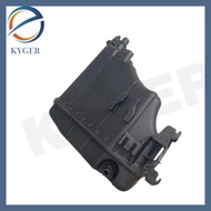 Suitable for BMW G30G12G31 Pair Water Bottle17138610656 17139846642 17139884859