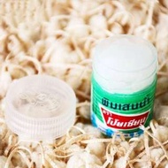 泰國Poy Sian Pim Saen草本膏(8cc)可緩解頭暈（眩暈），鼻塞和嗜睡（嗜睡）。 由100％天然成分製成。感覺神清氣爽。清爽芳香，易於使用。泰國製造使用方法： 吸氣（呼吸）或塗抹（摩擦）