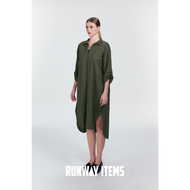 Runway Items | เดรสคอตตอลประดับกระดุมแขน