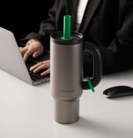 Chako lab รุ่น Bawang cup Titanium Black (แก้วน้ำมีด้ามจับขนาดใหญ่) 1100 ml.