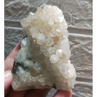 Quartz crystal