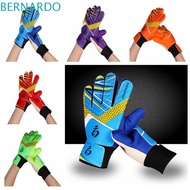 BERNARDO 1 pair Kids Goalie Gloves, Finger Protection Double Sided Latex Goalkeeper Gloves, Riding Scooters Wear Resistant Cushioning Major Play Soccer