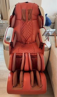 OGAWA Master Drive Massage Chair