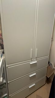 實惠紅蘋果衣櫃