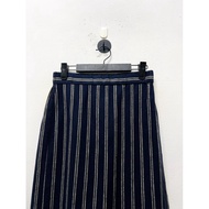 A726: M To L size GU uniqlo navy blue striped maxi skirt/ GU cotton skirt