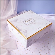 Hộp đựng quà vuông họa tiết Specially for you kèm túi quà 20x20cm - Chất liệu cứng cáp ( Chưa kèm qu