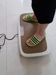 OSIM 電動消脂瘦身搖搖板