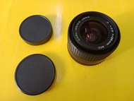 Zeiss-Pentacon 28/2.8 Made in Germany G.D. R. 東德 Meyer Optik Goritz, Zeiss-Pentacon " P" 製造的用上 Carl Zeiss Jena 東德蔡司名稱的 28mm f2.8 P,  P= Pentacon 廣角鏡頭， 配 Praktica B 系列B100, B200, BC1, BX20.. 百佳相機用。可以有轉接接環接落 Canon EOS,  或者數碼無反機 Sony NEX