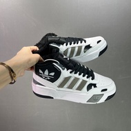 Adidas Originals menyiarkan kasut sukan