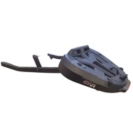 Suzuki Gixxer 250 GIVI Heavy Duty Rack + Base Plate with Light (Used/Secondhand)