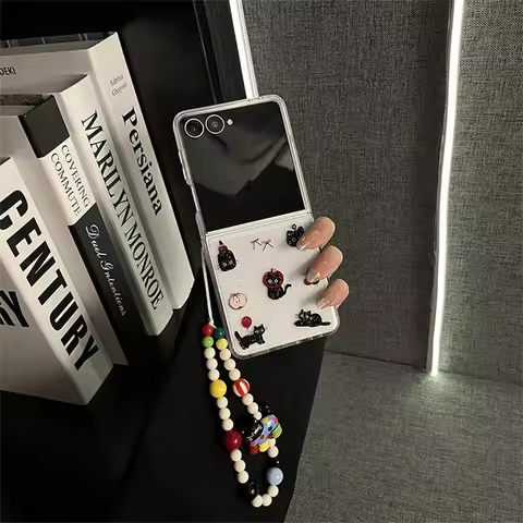 Funny Cute Korean Black Kitten Pattern Case with Cat Bracelet Chain for Samsung Galaxy Z Flip8 Z Fli