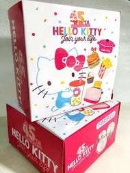 正版授權 三麗鷗 HELLO KITTY 凱蒂貓 45週年限定 304不銹鋼圓型便當盒 雙層盒 夾扣盒 便當盒 圓型盒 午餐盒