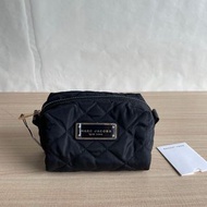 Marc Jacobs 馬克雅克布尼龍超輕菱格化妝洗漱包小號