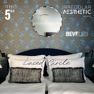 IRREGULAR MIRROR LACED CIRCLE 50 x 50 Makeup MIRROR