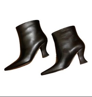 BOTTEGA VENETA black leather ankle boots (EU 38) 黑皮短靴