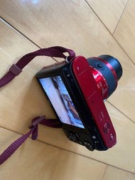 Nikon J1 ，SD卡相機，連一全新電池，一充電器