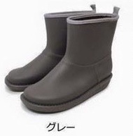 【現貨/售完下架】Charming：日本製造＊輕量式！雨鞋/雨靴(尺寸：S(22~22.5)/LL(24.5-25))_免運。