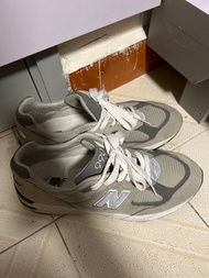 New balance 990 v2 size US 8.5