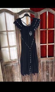 chanel黑色飛翼短袖連衣裙