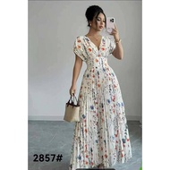 Exude timeless elegance with this Women's White Floral Printed Pleated Skirt Formal Sexy Dress