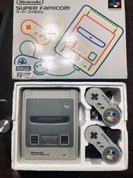 土城可面交出清價二手日版超級任天堂主機盒裝完整超級任天堂SFC超任Super Famicom，含双手把喔！功能正常