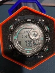 SMASH! 多功能運動型液晶顯示手錶