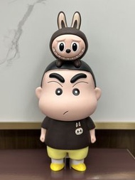 蠟筆小新xLabubu 野原新之助 Labubu小新(42cm)