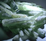 Kristal Semulajadi Kyanite HIjau Batu Kerikil 100g / Natural Crystal Green Kyanite Raw Stone 100g 天然