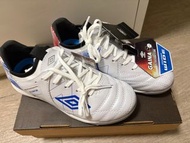 Umbro 小童足球鞋