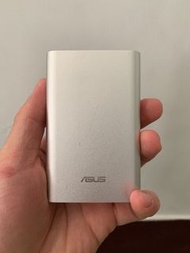 Asus 行動電源 幾乎新的