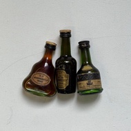 舊酒板 每枝248  Hennessy XO. Hennessy. Larsen. Highland Clan. Jack Daniel’s. Courvoisier. CBM FOV. Someth