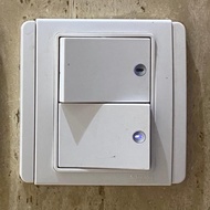 Neo E3032H1_WE Schneider 2-gang 1-way switch