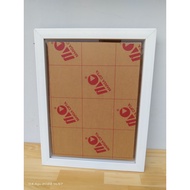 Minimalist White Frame Size 40x60cm + shatterproof acrylic