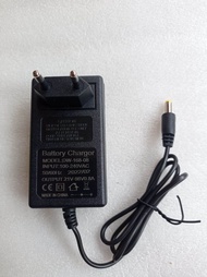 CHARGER UNTUK BOR BATERAI GERINDA BATERAI TYPE 88 V 48 V 36 V 42 V 32 V BISA UNTUK MERK JLD/HUJIA/UC