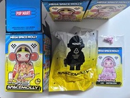 Pop Mart Mega Space Molly 週年系列4 全新正貨 100% 盲盒 Transformers 柯柏文 橙汁 Andrew Trevor  榴槤人  心悅 橙汁 聖誕2024-紅色