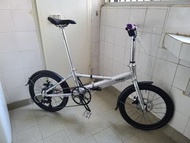 Fnhon摺車