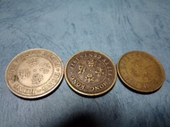 香港一毫，香港五毫共三個。