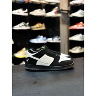 Nike SB DUNK LOW "STAPLE PANDA PIGEON"